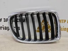 Решетка радиатора BMW X1 2012-2015 51112993308 E84 РЕСТАЙЛИНГ, правая