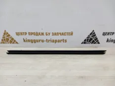 Уплотнитель стекла внутренний BMW X3 2010 51337205717 F25 2.0 N47D20, передний левый