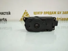 Моторчик жалюзей BMW X5 2019-2023 9468870 G05