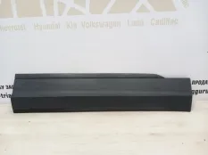 Молдинг двери Volkswagen Tiguan 2016-2020 5NA854940P 2 AD1 ДО РЕСТАЙЛИНГ, передний правый