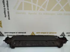 Кронштейн радиатора нижний BMW X5 2013-2018 17117646138 F15