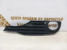 Решетка противотуманной фары BMW 3 2011-2016 51117281919 F30 ДО РЕСТАЙЛИНГ, левая