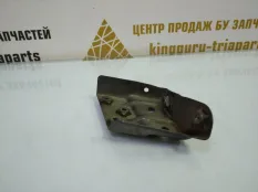 Кронштейн крыла Volkswagen Touareg 2014-2018 7P6821151A 2 7P5 РЕСТАЙЛИНГ, передний левый