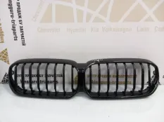 Решетка радиатора BMW 5 2020-2022 9852168 G30 РЕСТАЙЛИНГ