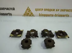 Подушка радиатора BMW X1 2018 17117617617 F48 ДО РЕСТАЙЛИНГ B47C20B ДИЗЕЛЬ