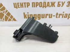 Кронштейн жалюзей воздуховода BMW 5 2017-2019 1149052 G30 ДО РЕСТАЙЛИНГ, правый