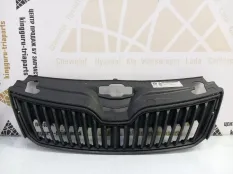 Решетка радиатора Skoda Rapid 2012-2017 5JA853668 1 NH3 ДО РЕСТАЙЛИНГ