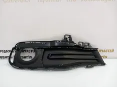 Решетка противотуманной фары BMW 3 2015-2020 51117396858 F30 РЕСТАЙЛИНГ, правая