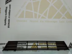 Решетка бампера нижняя BMW 5 2013-2017 51117331724 F10 РЕСТАЙЛИНГ