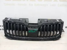Решетка радиатора Skoda Octavia 2017-2020 5E0853653A A7 5E3 РЕСТАЙЛИНГ