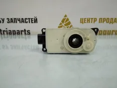 Моторчик жалюзей BMW X5 2019-2023 9464870 G05