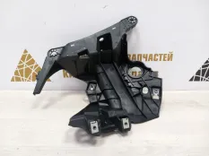 Кронштейн крыла BMW X5 2013-2018 51647294543 F15, передний левый