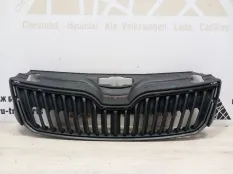 Решетка радиатора Skoda Rapid 2012-2017 5JA853668 1 NH3 ДО РЕСТАЙЛИНГ