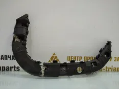 Кронштейн бампера Hyundai Staria 2021-2023 86552CG000 US4, передний правый