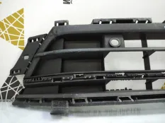 Решетка бампера нижняя Volkswagen Jetta 2014-2018 5CU853677B 6 162 РЕСТАЙЛИНГ