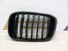 Решетка радиатора BMW X3 2017-2021 8091725 G01 ДО РЕСТАЙЛИНГ, левая