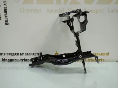 Кронштейн фары BMW 7 2015-2018 7357214 G11 ДО РЕСТАЙЛИНГ, правый