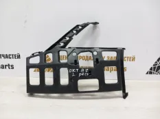 Кронштейн бампера Skoda Octavia 2017-2020 5E0807055F A7 5E3 РЕСТАЙЛИНГ, передний левый