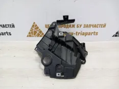 Кронштейн крыла BMW X5 2013-2018 51647294543 F15, передний правый