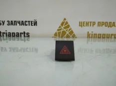 Кнопка аварийной сигнализации Skoda Fabia 2013 5J0953235E 2 5J2 РЕСТАЙЛИНГ (CBZD) CBZDD04150