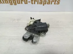Замок багажника Audi A6 2004-2008 4F5827505 C6 ДО РЕСТАЙЛИНГ