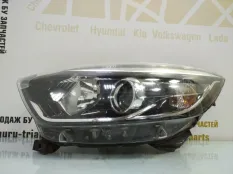 Фара галогеновая Renault Kaptur 2016-2020 260602042R 1 H5_ ДО РЕСТАЙЛИНГ, левая
