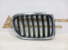 Решетка радиатора BMW X1 2012-2015 51112993308 E84 РЕСТАЙЛИНГ, правая