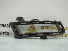 Решетка противотуманной фары Volkswagen Golf 2012-2017 5G0853212E 7 5G1 ДО РЕСТАЙЛИНГ, правая