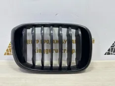 Решетка радиатора BMW X3 2017-2021 8091726 G01 M-PACK ДО РЕСТАЙЛИНГ, правая