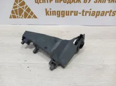 Кронштейн жалюзей воздуховода BMW 5 2017-2019 1126422XX G30 ДО РЕСТАЙЛИНГ, правый