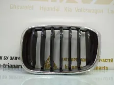 Решетка радиатора BMW X3 2017-2021 8091725 G01 ДО РЕСТАЙЛИНГ, левая