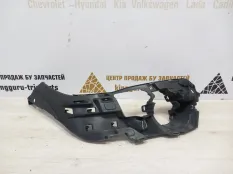 Кронштейн противотуманной фары BMW X5 2013-2018 51118054018 F15 M-PACK, правый