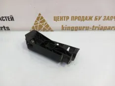 Кронштейн жалюзей воздуховода BMW X5 2019-2023 K11596 G05, правый