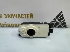 Моторчик жалюзей BMW X5 2019-2023 9881646 G05