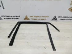 Уплотнитель стекла двери BMW X6 2014-2018 51357317813 F16, задний левый