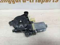 Мотор стеклоподъемника Skoda Octavia 2014 5Q0959801B A7 5E3 ДО РЕСТАЙЛИНГ CHPA 1.4, передний левый