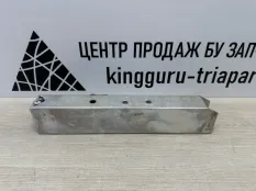 Кронштейн усилителя бампера BMW 6 2011-2016 51117231968 F12, передний правый