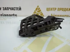 Кронштейн бампера BMW 7 2019-2022 51117475192 G11 M-PACK РЕСТАЙЛИНГ, передний правый