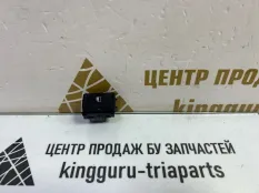 Кнопка стеклоподъемника Skoda Octavia 2014 5E0959855 A7 5E3 ДО РЕСТАЙЛИНГ CHPA 1.4, задняя левая
