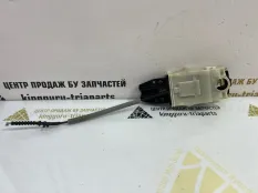 Кронштейн ручки двери Skoda Octavia 2014 5L0839885C A7 5E3 ДО РЕСТАЙЛИНГ CHPA 1.4, задний левый