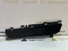 Дефлектор радиатора BMW X5 2013-2018 C18491102 F15, правый