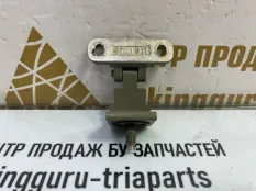 Петля двери багажника Volkswagen Tiguan 2016-2020 506827301A 2 AD1 ДО РЕСТАЙЛИНГ