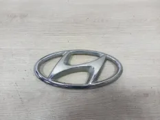 Эмблема Hyundai Solaris 2020-2022 86300H5500 2 HCR РЕСТАЙЛИНГ, передняя