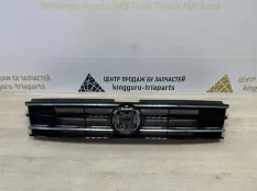Решетка радиатора Volkswagen Tiguan 2016-2020 5NA853653 2 AD1 ДО РЕСТАЙЛИНГ