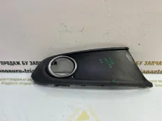 Решетка противотуманной фары Volkswagen Polo 2009-2015 6RU853666B 5 612 ДО РЕСТАЙЛИНГ, передняя правая