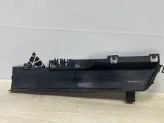 Дефлектор радиатора BMW X5 2013-2018 C18491102 F15, левый