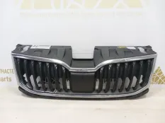 Решетка радиатора Skoda Octavia 2017-2020 5E0853653A A7 5E3 РЕСТАЙЛИНГ
