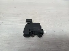 Сервопривод лючка BMW 3 2014 67117270792 F30 ДО РЕСТАЙЛИНГ N47T 2.0 ДИЗЕЛЬ