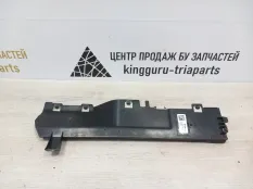 Дефлектор радиатора BMW X5 2013-2018 51648055208 F15 M-PACK, левый