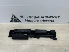 Кронштейн порога BMW 3 2014 51777256918 F30 ДО РЕСТАЙЛИНГ N47T 2.0 ДИЗЕЛЬ, правый